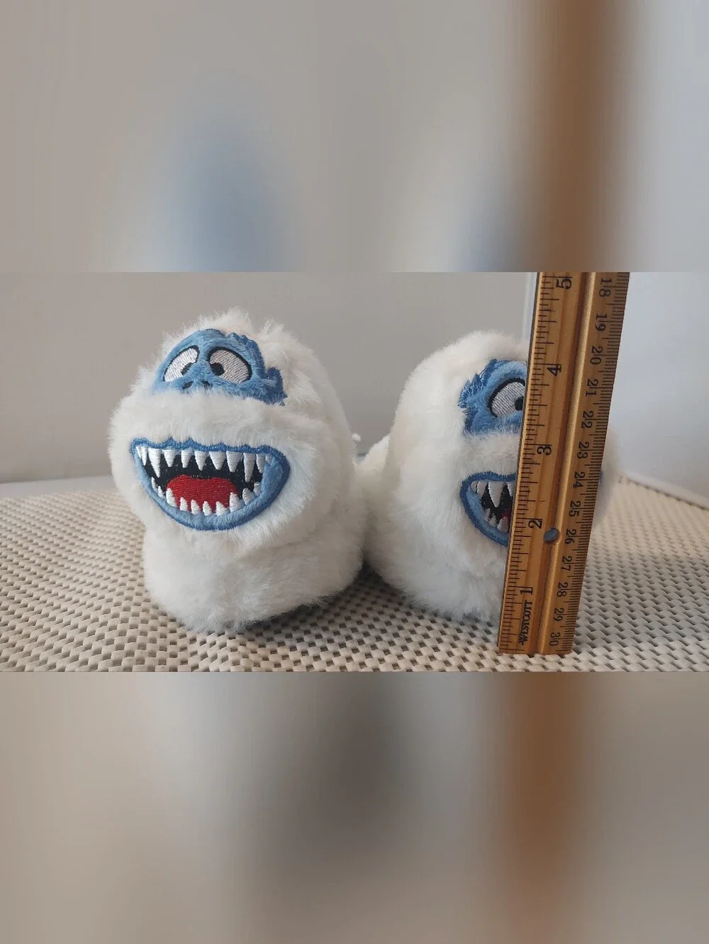 Toddler Size 2 Slippers Yeti Snowman Plush NWT